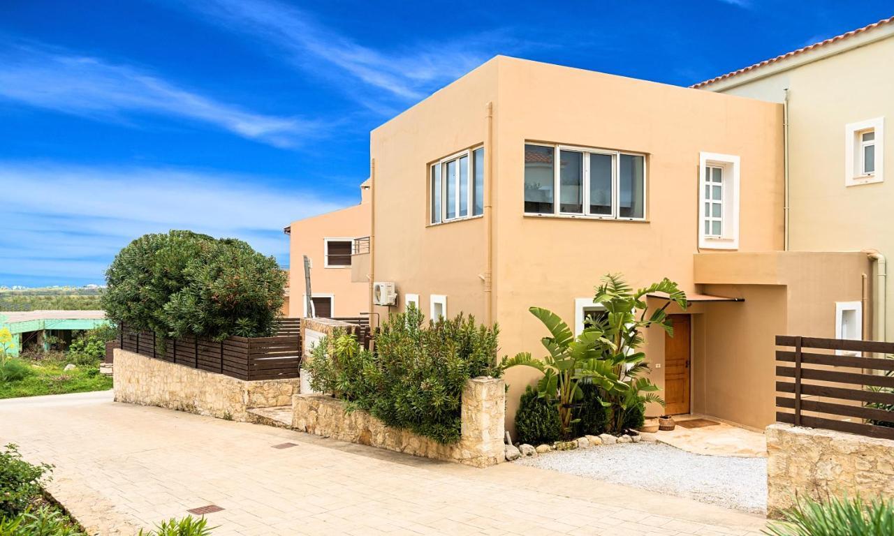 Apple Villas Mourion  Exterior photo