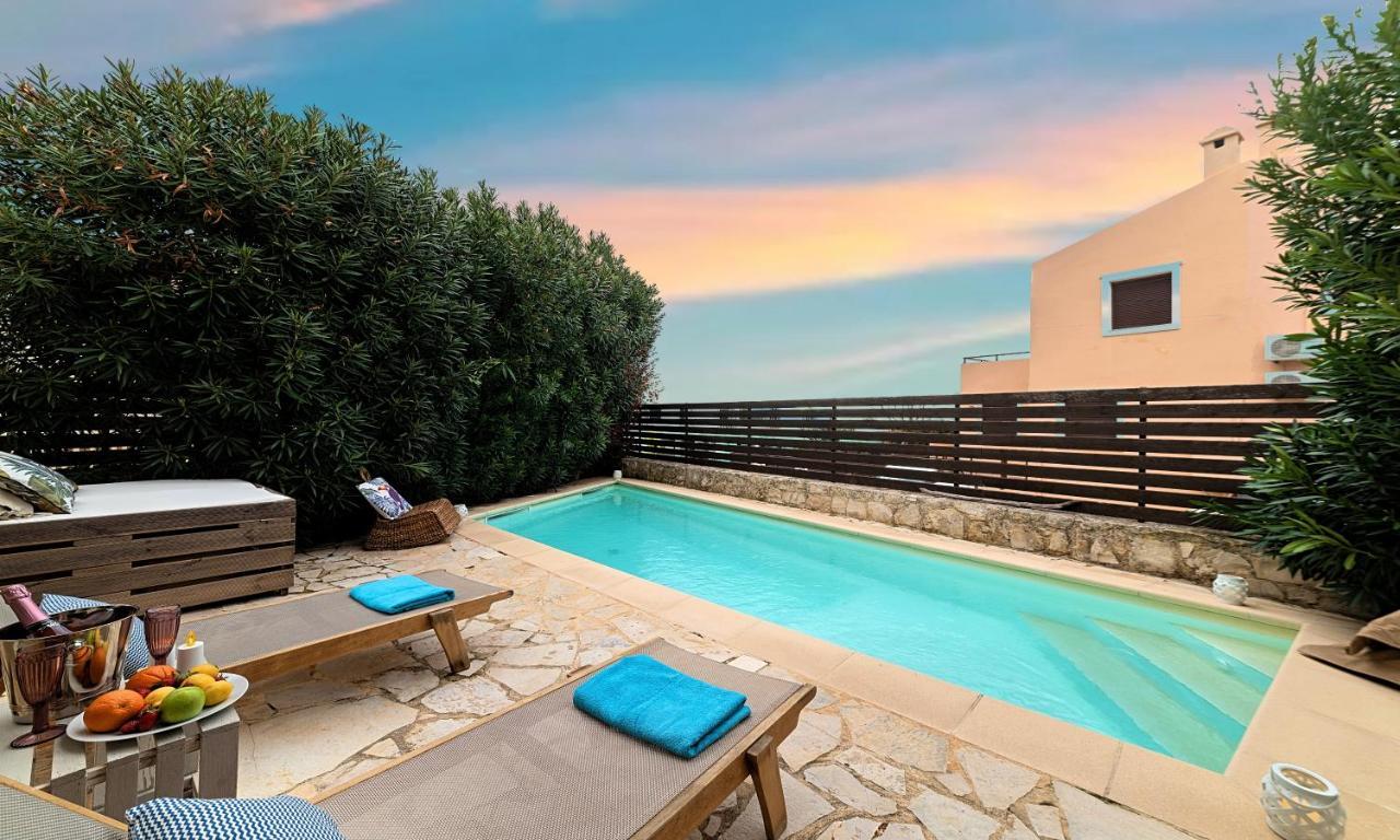 Apple Villas Mourion  Exterior photo